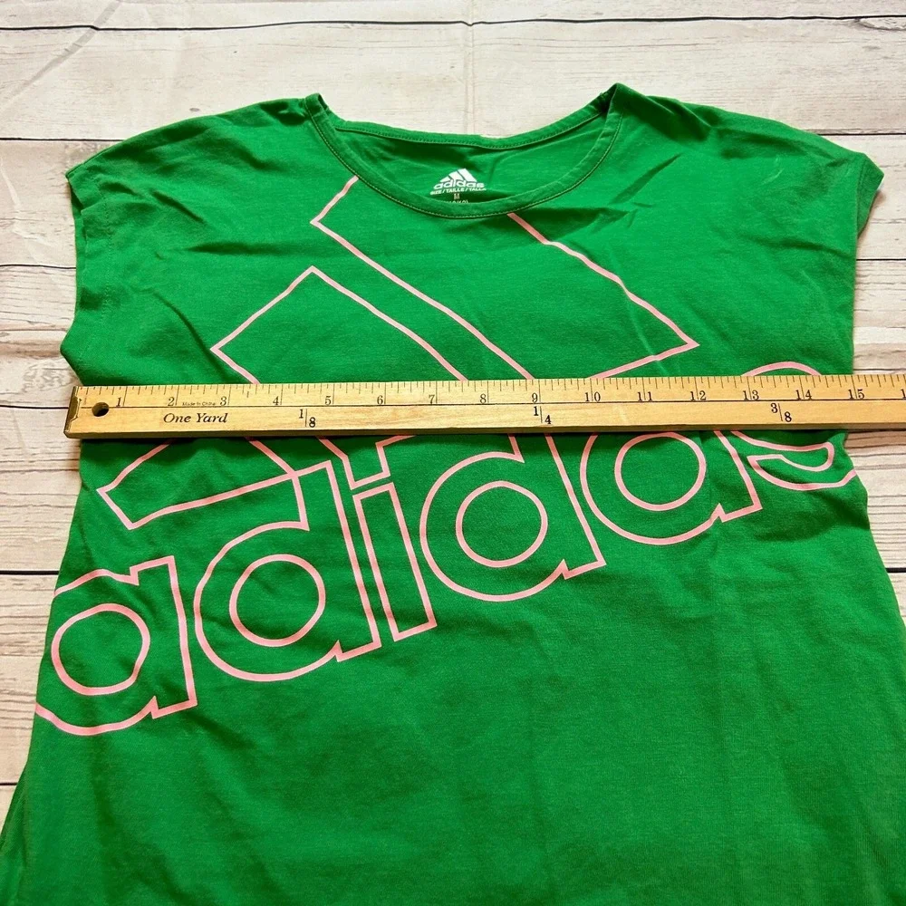 Adidas Short Sleeve‎ Cotton Green Tee Shirt With Pink Logo Girls Size M 10/12